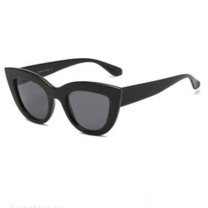 ❗Only 1 Left❗ Women Classic Black Cat Eye Sunglasses Chic Retro Eyewear